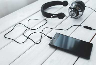 曼城迎来全队复苏，斩获关键胜利